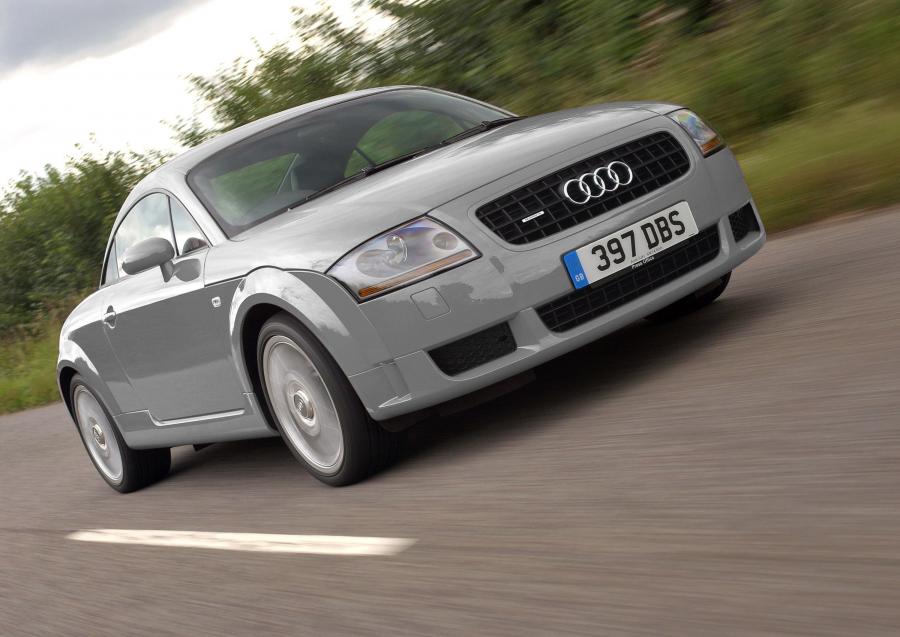  Audi TT Coupe (8N) 2003 года  (фото 30 из 31)